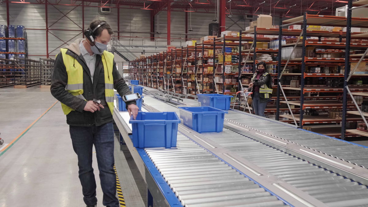 Magazijnbakken voor nieuw DC Carrefour