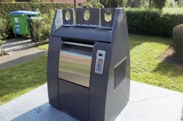 Ondergrondse container met QR-code reader